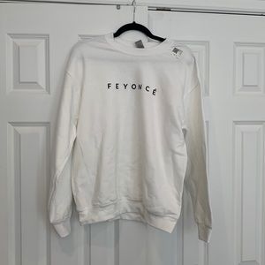 NWT Feyonce Sweatshirt